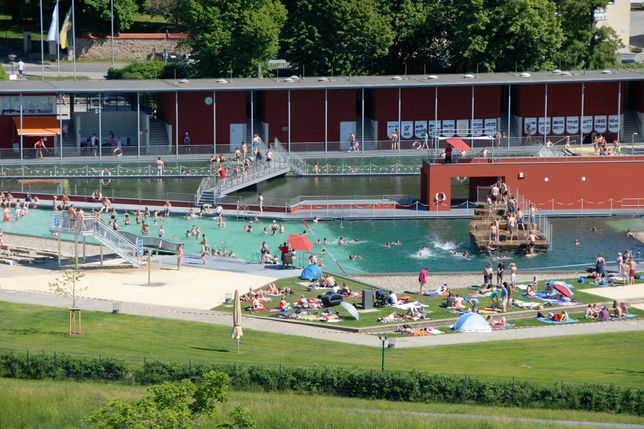 Badespaß im Großenhainer Freibad. Auch in diesem Jahr gibt es wieder neue Attraktionen zu entdecken...