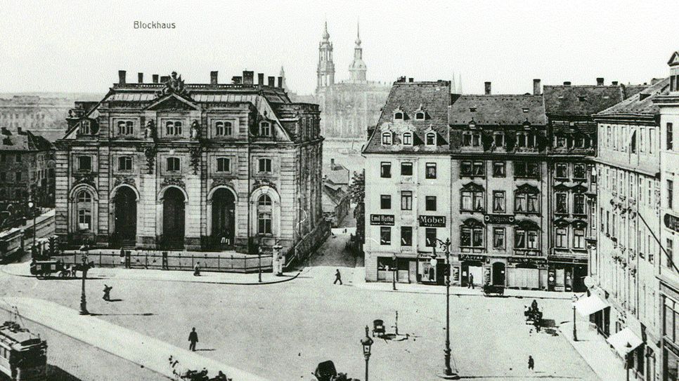 Südwestseite des Neustädter Marktes um 1930.