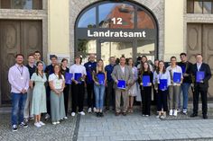 Ausbildung und Studium in der LDS-Verwaltung beginnt /acht Mitarbeitende fangen nach erfolgreicher Ausbildung im Landkreis an