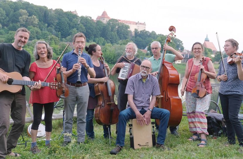 Die Gruppe »Sommerküche« sorgt für musikalische Unterhaltung.