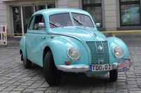 In diesem Jahr wird im Rahmen des Großenhainer Autofrühlings ein erstes RGW-Cars Treffen stattfinden Hier ein IFA F9 aus DDR Produktion.