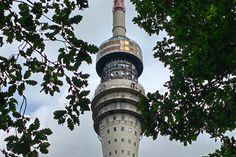 1969 wurde der Dresdner Fernsehturm eröffnet. Bis 1991 war er zugänglich.