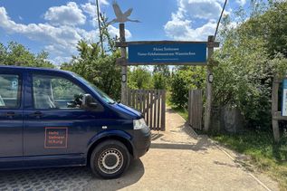 Der Kleinbus erfüllt für die Heinz Sielmann Stiftung in Wanninchen wichtige Aufgaben. So nahmen beispielsweise im vergangenen Jahr rund 190 Naturinteressierte an den Kleinbus-Touren durch Sielmanns Naturlandschaft Wanninchen teil.