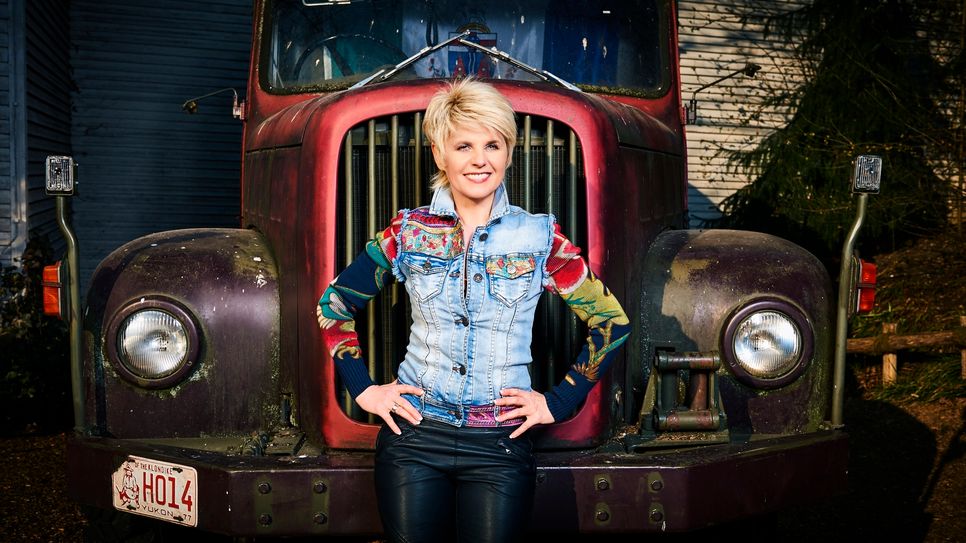 Die bekannte Schlager- und Countrysängerin Linda Feller wird beim Trucker-Frühschoppen für ordentlich Stimmung sorgen.