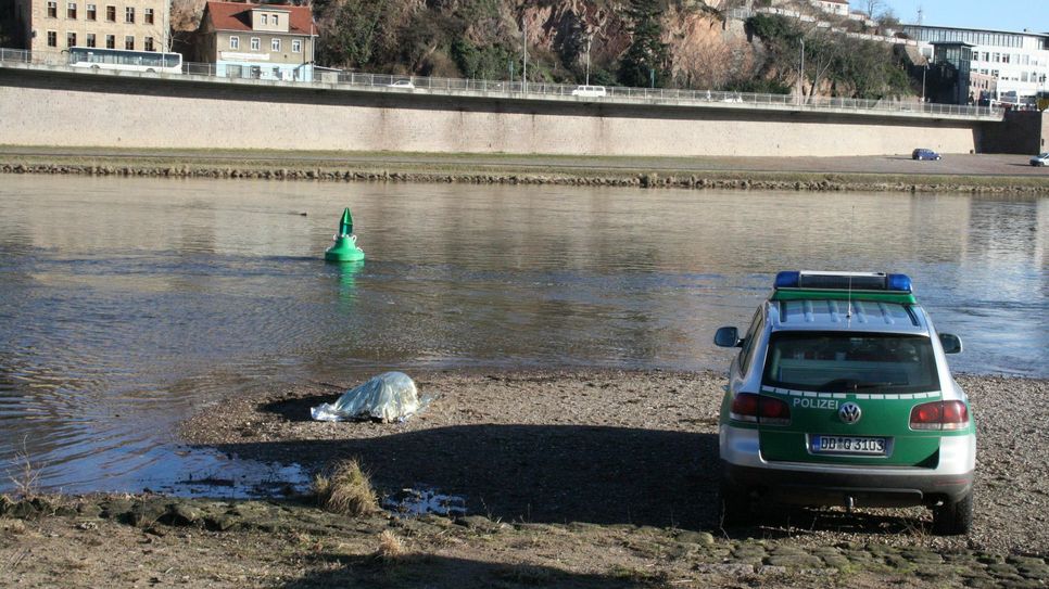 Der Tote wurde gegen 9 Uhr entdeckt. Fotos: Schramm