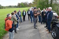 Der Zustand der Wirtschaftswege war eines der Gesprächsthemen beim Vor-Ort-Termin auf Einladung des Bauernverbandes Südbrandenburg e.V..