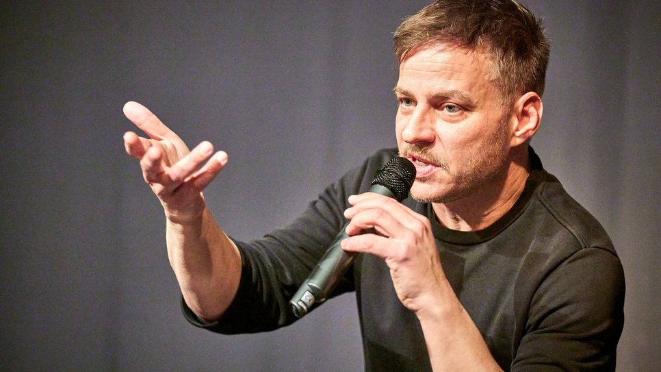 Thomas "Tom" Wlaschiha (49) auf Heimatbesuch .