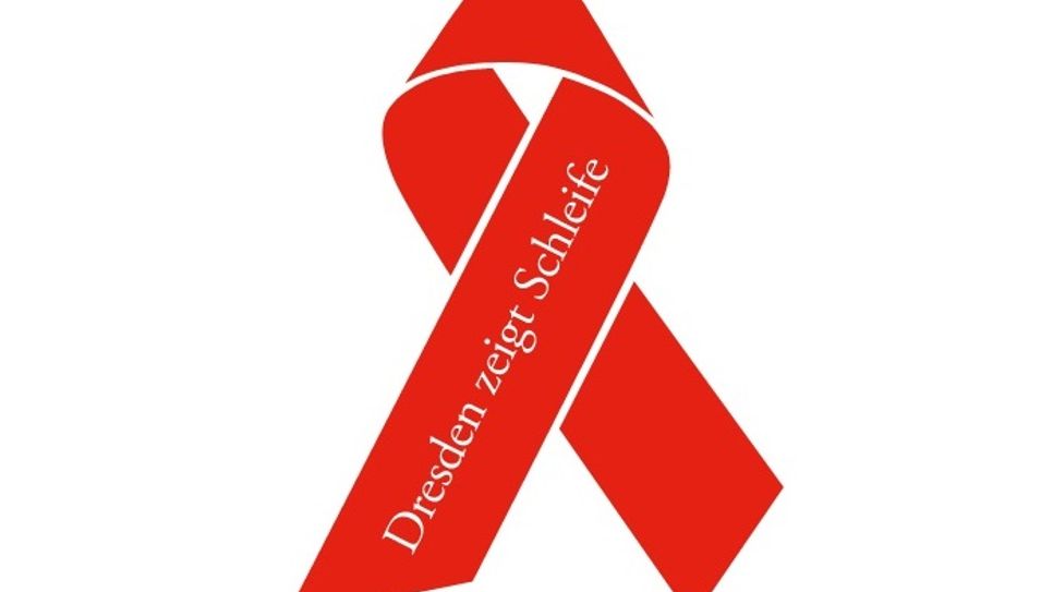 Dresden zeigt Schleife - am 1. Dezember wird rund um Aids informiert.