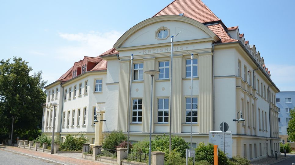 Das Gebäude der Kreisverwaltung Oberspreewald-Lausitz am Standort Senftenberg.