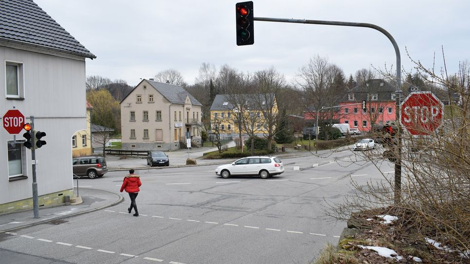 Mitte April beginnen die Bauarbeiten an der Ampelkreuzung in Steinigtwolmsdorf.