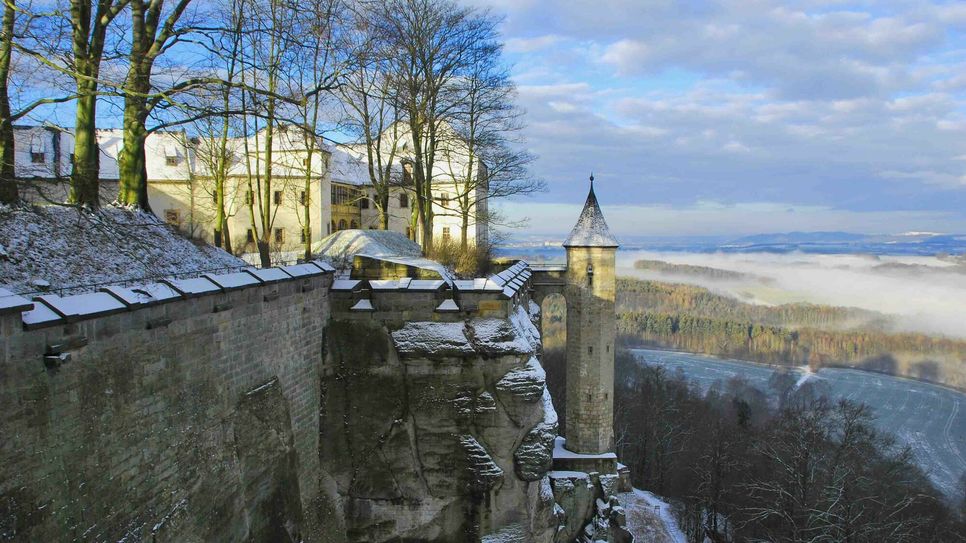 Für die Autorenlesung öffnet die Festung den Kleinen Saal in der Georgenburg.