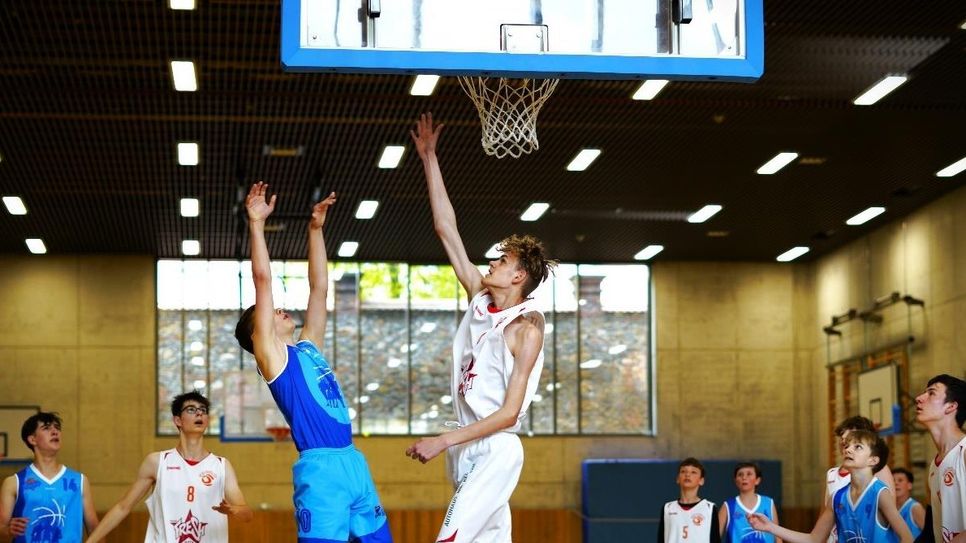 Basketball erfreut sich in Hoyerswerda wieder einer größeren Beliebtheit.