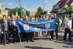 Besuch einer Radebeuler Delegation im ukrainischen Obuchiw vor wenigen Jahren.