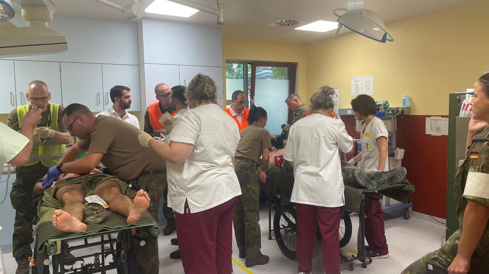 Kreiskrankenhaus Weißwasser übt mit Sanitätsdienst der Bundeswehr.