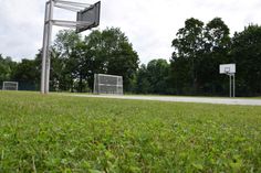 Hirschwinkelplatz öffnet nach Sanierung: Fußball, Basketball und Skaten wieder möglich